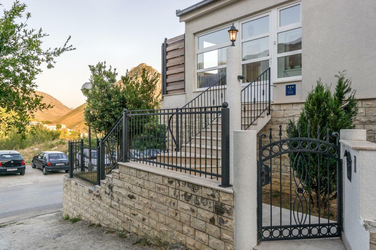 Holiday Home Harmony Zrnovnica ภายนอก รูปภาพ
