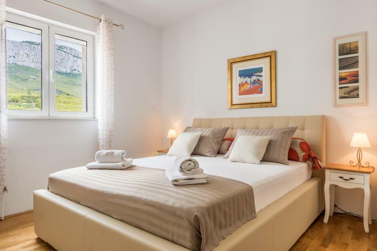 Holiday Home Harmony Zrnovnica ภายนอก รูปภาพ