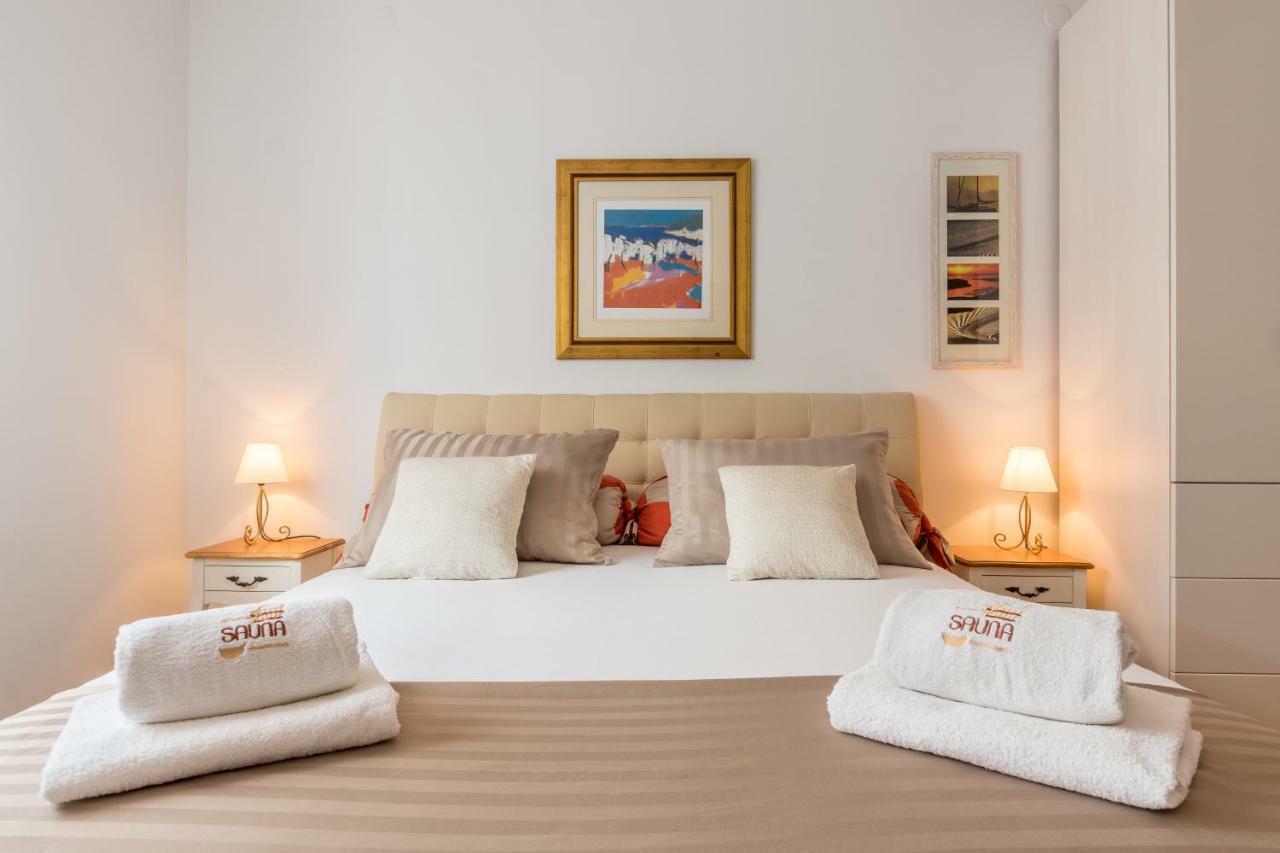 Holiday Home Harmony Zrnovnica ภายนอก รูปภาพ